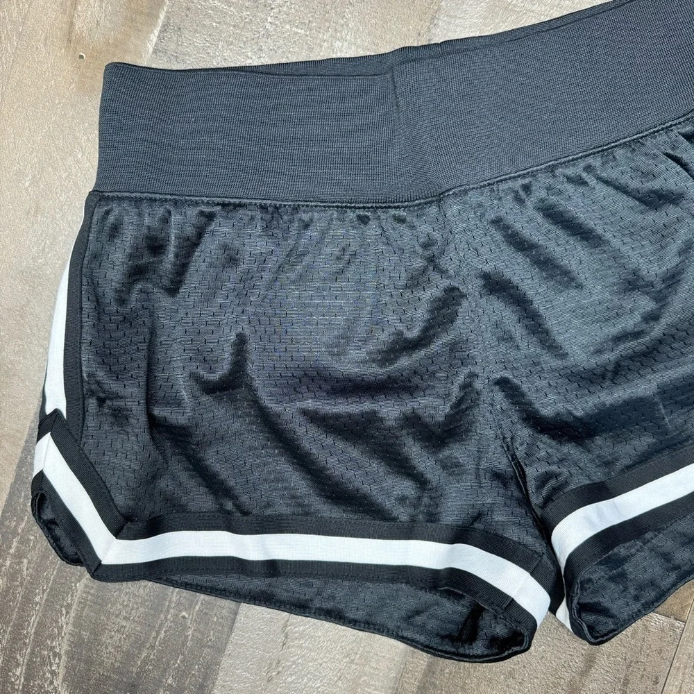 Champion Black Mash Active Short size Small